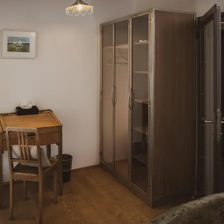 Backstage Serviced Szálloda