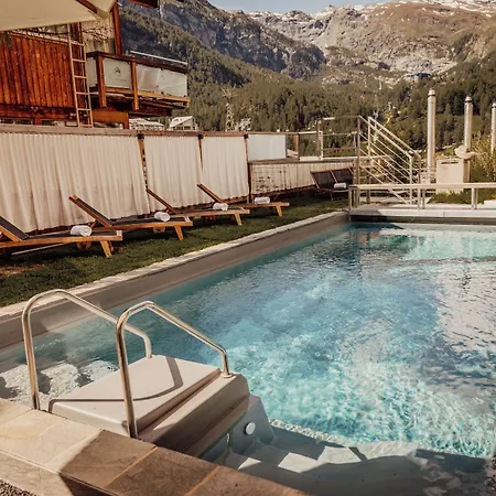 Backstage Serviced Церматт