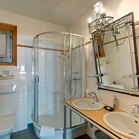 Hotel Backstage Serviced 4*