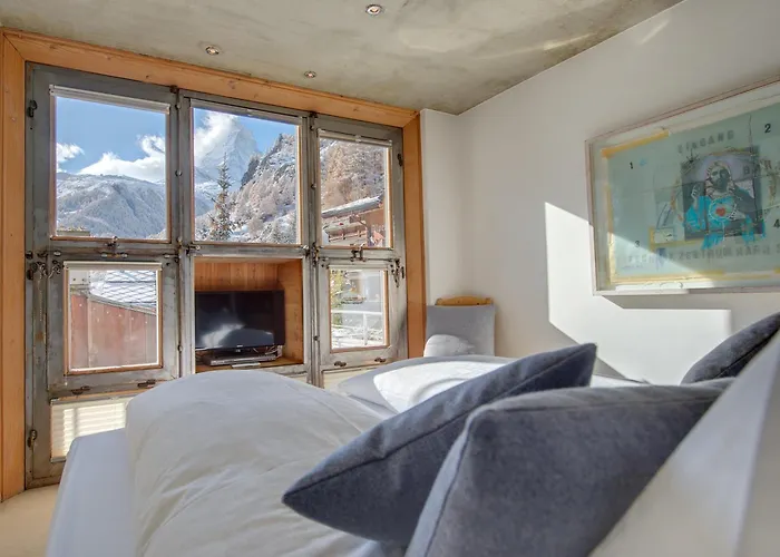 ホテル バックステージ ツェルマット